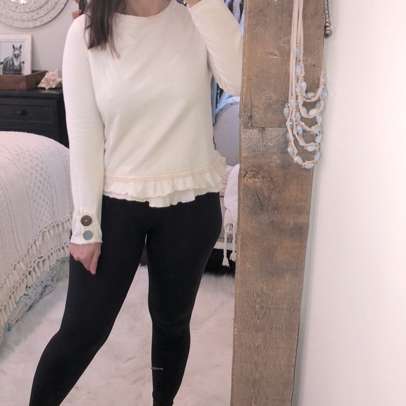 Neon Buddha size small cream boho ruffle top - Picture 2 of 7